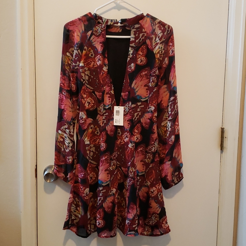 Dress - Picture 2 of 5